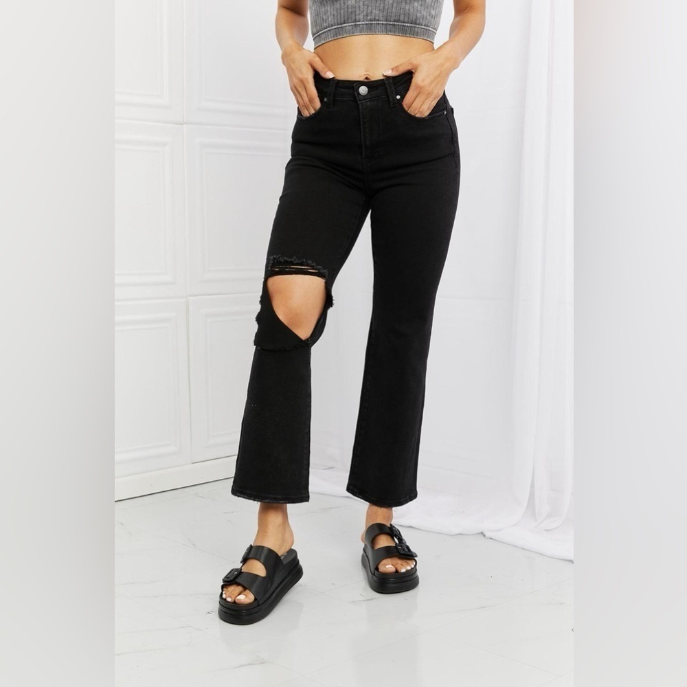 Risen Jeans | Yasmin Relaxed Wide Leg Distressed Denim Plus Size‎ 3XL in Black